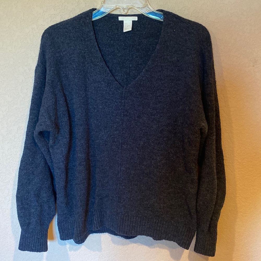 Small navy sweater H&M